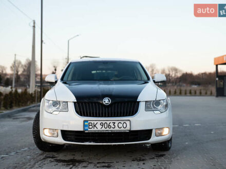 Шкода Суперб 2009 в Золочев на Automoto.ua Белый Шкода Суперб, объемом двигателя 1.8 л и пробегом 218 тыс. км за 6400 $, фото 1 на Automoto.ua
