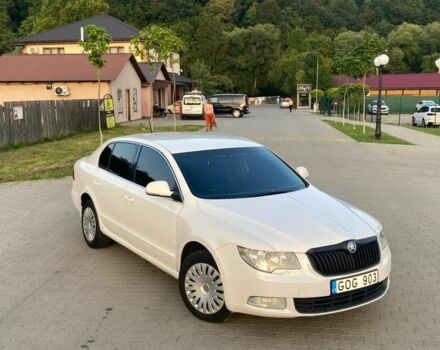 Білий Шкода Суперб, об'ємом двигуна 0 л та пробігом 300 тис. км за 3800 $, фото 1 на Automoto.ua
