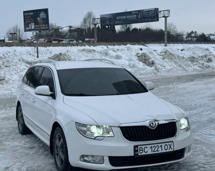 Белый Шкода Суперб, объемом двигателя 1.97 л и пробегом 249 тыс. км за 9900 $, фото 1 на Automoto.ua