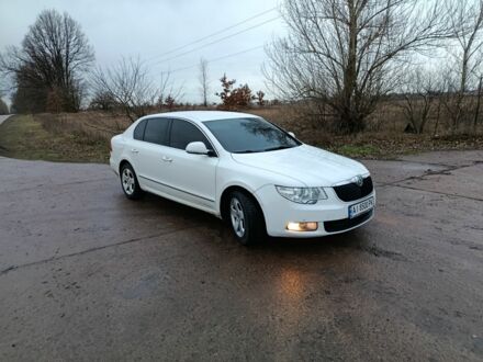 Білий Шкода Суперб, об'ємом двигуна 2 л та пробігом 380 тис. км за 9000 $, фото 1 на Automoto.ua