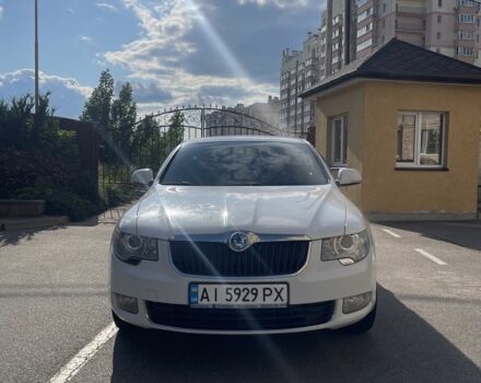Білий Шкода Суперб, об'ємом двигуна 1.8 л та пробігом 283 тис. км за 7999 $, фото 1 на Automoto.ua