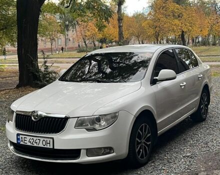 Білий Шкода Суперб, об'ємом двигуна 0 л та пробігом 241 тис. км за 7100 $, фото 1 на Automoto.ua