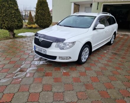 Белый Шкода Суперб, объемом двигателя 2 л и пробегом 273 тыс. км за 8500 $, фото 1 на Automoto.ua