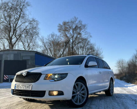 Белый Шкода Суперб, объемом двигателя 2.01 л и пробегом 325 тыс. км за 10500 $, фото 1 на Automoto.ua