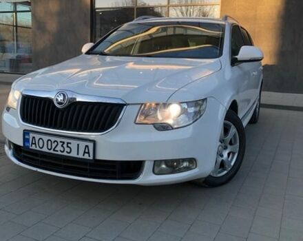 Белый Шкода Суперб, объемом двигателя 1.97 л и пробегом 280 тыс. км за 9900 $, фото 1 на Automoto.ua