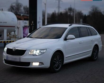 Белый Шкода Суперб, объемом двигателя 1.8 л и пробегом 223 тыс. км за 8700 $, фото 1 на Automoto.ua