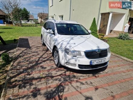 Білий Шкода Суперб, об'ємом двигуна 2 л та пробігом 286 тис. км за 7700 $, фото 1 на Automoto.ua