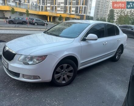 Белый Шкода Суперб, объемом двигателя 1.8 л и пробегом 167 тыс. км за 4900 $, фото 1 на Automoto.ua