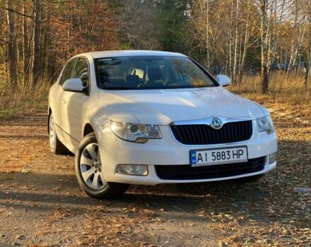 Білий Шкода Суперб, об'ємом двигуна 1.8 л та пробігом 240 тис. км за 8499 $, фото 1 на Automoto.ua