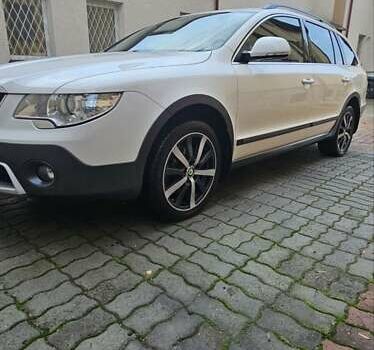 Белый Шкода Суперб, объемом двигателя 1.97 л и пробегом 165 тыс. км за 14500 $, фото 1 на Automoto.ua