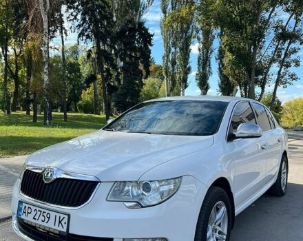 Білий Шкода Суперб, об'ємом двигуна 1.8 л та пробігом 260 тис. км за 8300 $, фото 1 на Automoto.ua