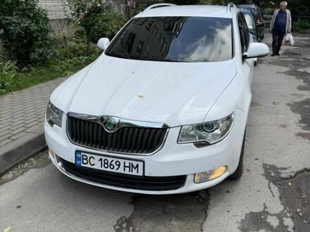 Шкода Суперб 2012 в Львове на Automoto.ua Белый Шкода Суперб, объемом двигателя 2 л и пробегом 363 тыс. км за 12000 $, фото 1 на Automoto.ua