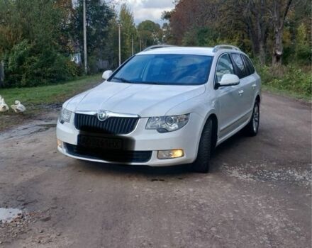 Белый Шкода Суперб, объемом двигателя 2 л и пробегом 280 тыс. км за 10700 $, фото 1 на Automoto.ua