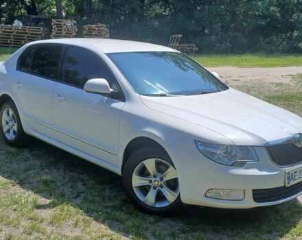 Білий Шкода Суперб, об'ємом двигуна 1.6 л та пробігом 249 тис. км за 9500 $, фото 1 на Automoto.ua
