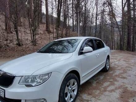 Білий Шкода Суперб, об'ємом двигуна 1.6 л та пробігом 305 тис. км за 9000 $, фото 1 на Automoto.ua