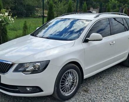 Білий Шкода Суперб, об'ємом двигуна 2 л та пробігом 240 тис. км за 12600 $, фото 1 на Automoto.ua