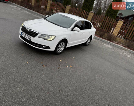 Белый Шкода Суперб, объемом двигателя 1.8 л и пробегом 428 тыс. км за 8999 $, фото 1 на Automoto.ua