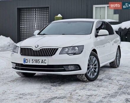 Белый Шкода Суперб, объемом двигателя 1.8 л и пробегом 166 тыс. км за 10000 $, фото 1 на Automoto.ua