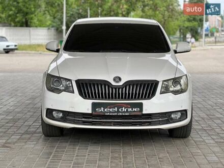 Шкода Суперб 2013 в Николаеве на Automoto.ua Белый Шкода Суперб, объемом двигателя 1.8 л и пробегом 197 тыс. км за 8599 $, фото 1 на Automoto.ua