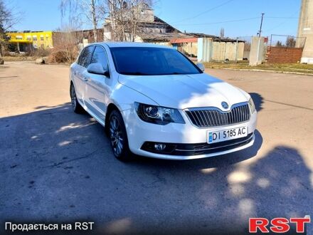 Белый Шкода Суперб, объемом двигателя 1.8 л и пробегом 155 тыс. км за 9000 $, фото 1 на Automoto.ua