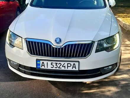 Білий Шкода Суперб, об'ємом двигуна 2 л та пробігом 220 тис. км за 11200 $, фото 1 на Automoto.ua