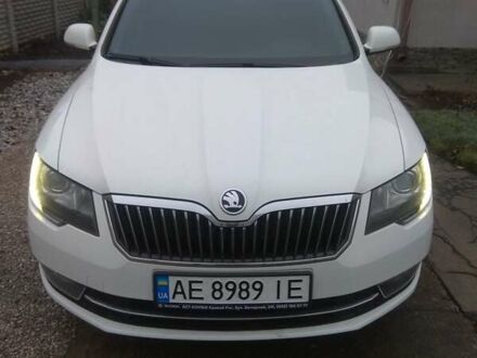 Белый Шкода Суперб, объемом двигателя 1.8 л и пробегом 170 тыс. км за 12500 $, фото 1 на Automoto.ua