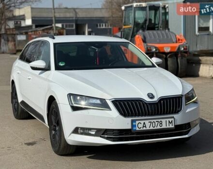 Белый Шкода Суперб, объемом двигателя 1.6 л и пробегом 309 тыс. км за 13950 $, фото 1 на Automoto.ua