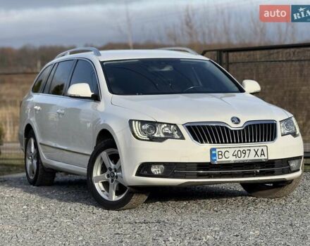 Білий Шкода Суперб, об'ємом двигуна 1.6 л та пробігом 294 тис. км за 11450 $, фото 1 на Automoto.ua