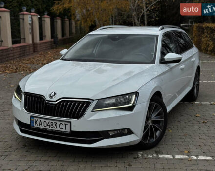 Білий Шкода Суперб, об'ємом двигуна 2 л та пробігом 173 тис. км за 17000 $, фото 1 на Automoto.ua