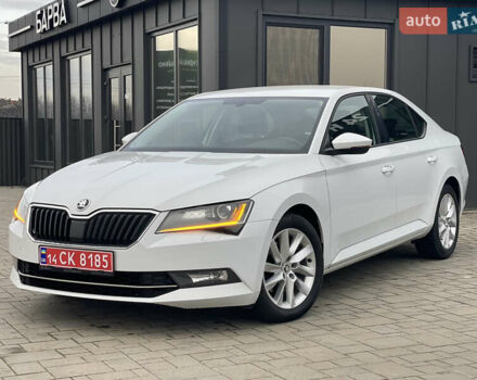 Білий Шкода Суперб, об'ємом двигуна 2 л та пробігом 255 тис. км за 14999 $, фото 1 на Automoto.ua