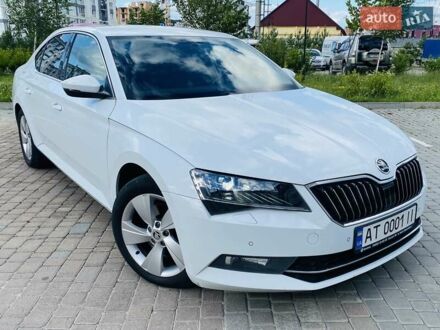 Белый Шкода Суперб, объемом двигателя 1.97 л и пробегом 249 тыс. км за 15999 $, фото 1 на Automoto.ua