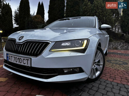 Белый Шкода Суперб, объемом двигателя 2 л и пробегом 250 тыс. км за 13900 $, фото 1 на Automoto.ua