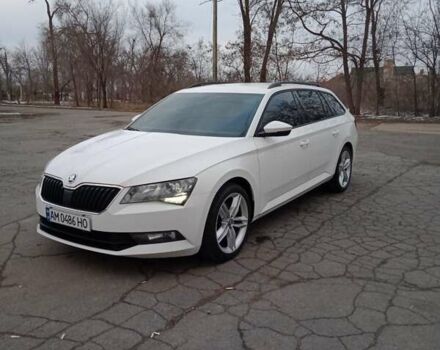 Белый Шкода Суперб, объемом двигателя 1.6 л и пробегом 239 тыс. км за 13990 $, фото 1 на Automoto.ua