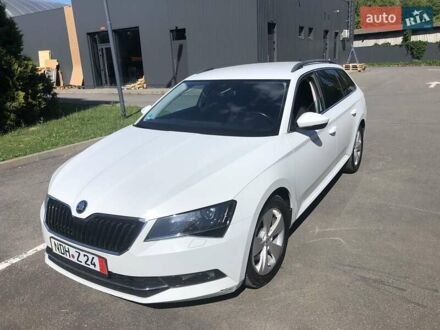 Білий Шкода Суперб, об'ємом двигуна 2 л та пробігом 180 тис. км за 18500 $, фото 1 на Automoto.ua