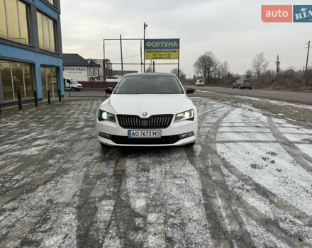 Белый Шкода Суперб, объемом двигателя 1.97 л и пробегом 285 тыс. км за 16500 $, фото 1 на Automoto.ua