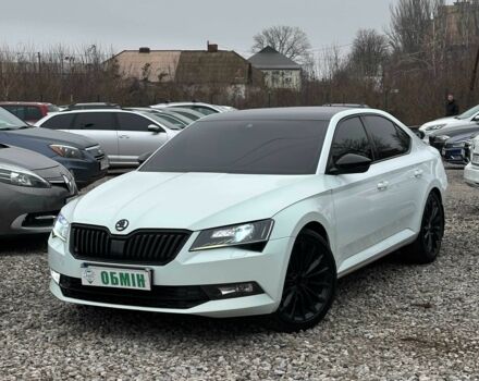 Белый Шкода Суперб, объемом двигателя 2 л и пробегом 227 тыс. км за 16000 $, фото 1 на Automoto.ua