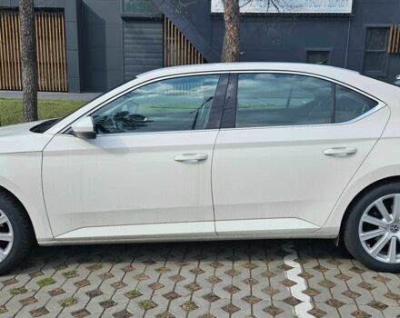 Білий Шкода Суперб, об'ємом двигуна 1.8 л та пробігом 144 тис. км за 17200 $, фото 1 на Automoto.ua