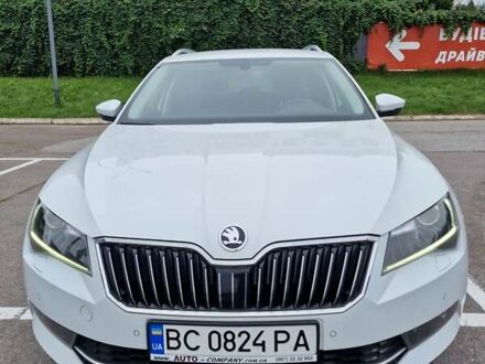 Білий Шкода Суперб, об'ємом двигуна 1.6 л та пробігом 220 тис. км за 18200 $, фото 1 на Automoto.ua