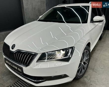 Белый Шкода Суперб, объемом двигателя 1.98 л и пробегом 301 тыс. км за 19500 $, фото 1 на Automoto.ua