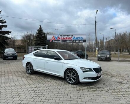 Білий Шкода Суперб, об'ємом двигуна 2 л та пробігом 184 тис. км за 20600 $, фото 1 на Automoto.ua