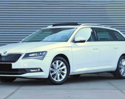 Белый Шкода Суперб, объемом двигателя 1.6 л и пробегом 37 тыс. км за 14500 $, фото 1 на Automoto.ua