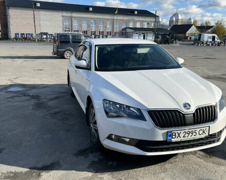 Шкода Суперб 2018 в Шепетовке на Automoto.ua Белый Шкода Суперб, объемом двигателя 1.8 л и пробегом 188 тыс. км за 15000 $, фото 1 на Automoto.ua