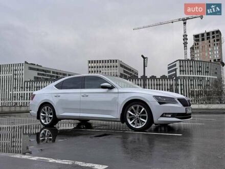 Шкода Суперб 2018 в Львове на Automoto.ua Белый Шкода Суперб, объемом двигателя 1.97 л и пробегом 196 тыс. км за 20700 $, фото 1 на Automoto.ua