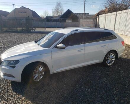 Білий Шкода Суперб, об'ємом двигуна 2 л та пробігом 272 тис. км за 18700 $, фото 1 на Automoto.ua