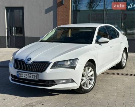 Белый Шкода Суперб, объемом двигателя 1.8 л и пробегом 270 тыс. км за 17490 $, фото 1 на Automoto.ua