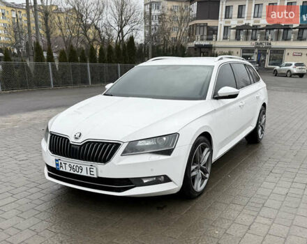 Белый Шкода Суперб, объемом двигателя 1.97 л и пробегом 260 тыс. км за 16199 $, фото 1 на Automoto.ua