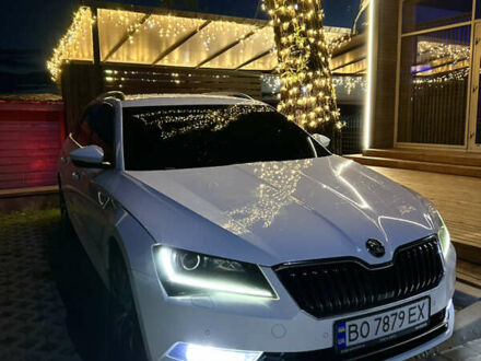 Шкода Суперб 2019 в Тернополе на Automoto.ua Белый Шкода Суперб, объемом двигателя 1.97 л и пробегом 159 тыс. км за 25500 $, фото 1 на Automoto.ua
