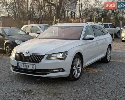 Белый Шкода Суперб, объемом двигателя 1.97 л и пробегом 287 тыс. км за 21550 $, фото 1 на Automoto.ua