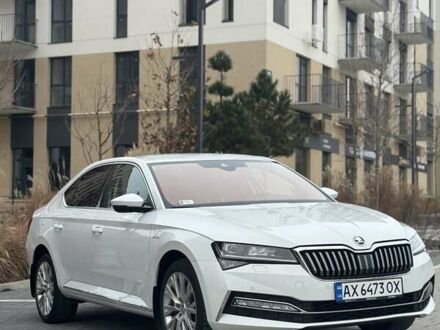 Білий Шкода Суперб, об'ємом двигуна 1.97 л та пробігом 242 тис. км за 25200 $, фото 1 на Automoto.ua