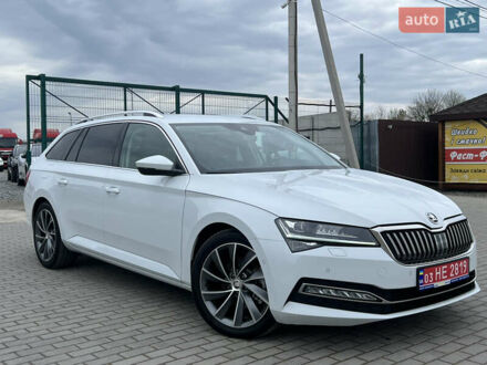 Шкода Суперб 2021 в Червонограде на Automoto.ua Белый Шкода Суперб, объемом двигателя 1.97 л и пробегом 303 тыс. км за 20264 $, фото 1 на Automoto.ua